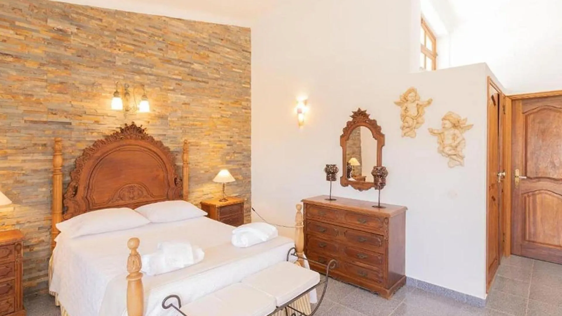 Flat In Praia Da Luz With Sea View Sargacal Villa